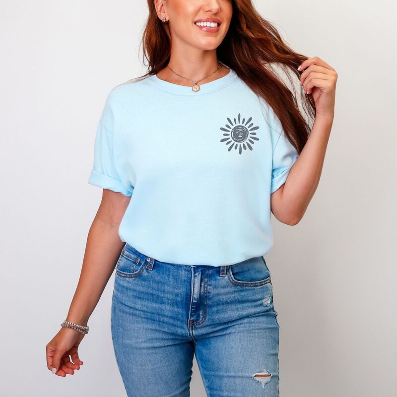 Simply Sage Market レディース トップス Tシャツ グラフィック Simply Sage Market Fun In The Sun Summer Front And Back Design Womens Garment Dyed Graph