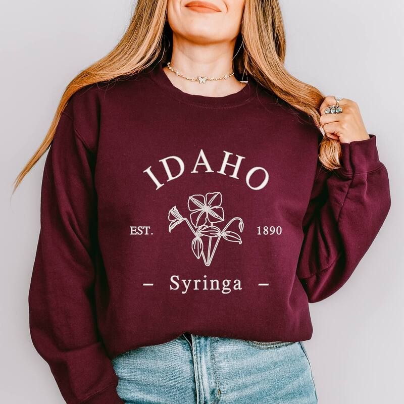 Simply Sage Market レディース トップス Tシャツ スウェット 刺繍 Simply Sage Market Embroidered Idaho Syringa Flower Sweatshirt Maroon マルーン