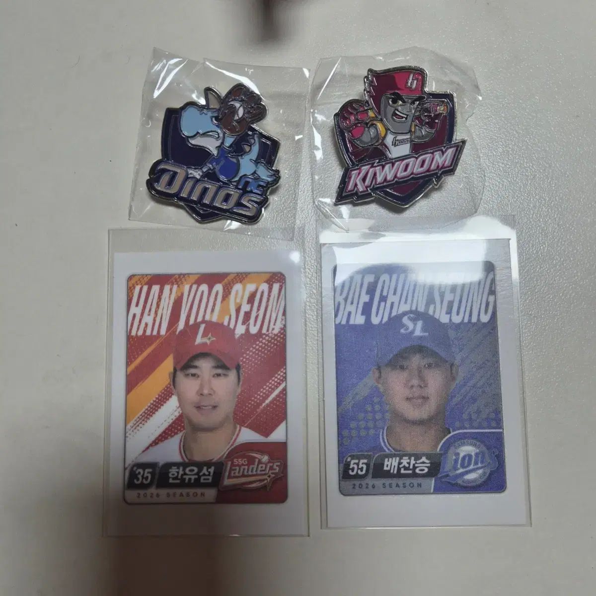 NCダイノス / KIWOOM HEROES キウム ヒーローズ / SSG / SAMSUNG サムスン バッジ or シール