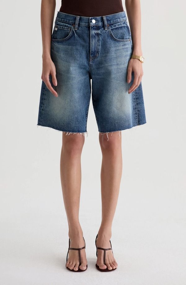 エージー レディース ボトムス デニムパンツ ハイウエスト ショートパンツ AG Hattie Raw Hem High Waist Denim Barrel Shorts Nostalgia デニム