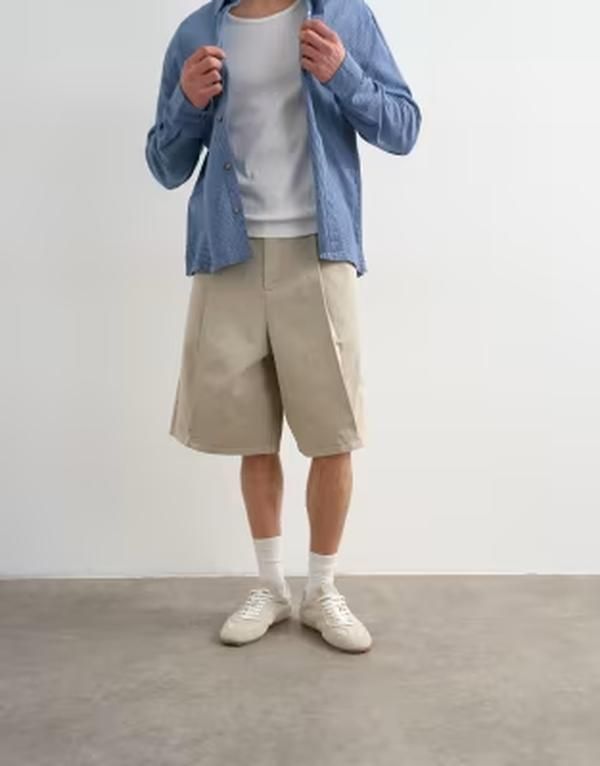 トップマン メンズ ボトムス ハーフパンツ・ショーツ ショートパンツ Topman twill bermuda shorts with pronounced pleats in stone ストーン
