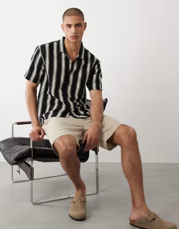 スリードベア メンズ トップス シャツ コットン Threadbare cotton mix textured short sleeve shirt and ecru stripe Black ブラック