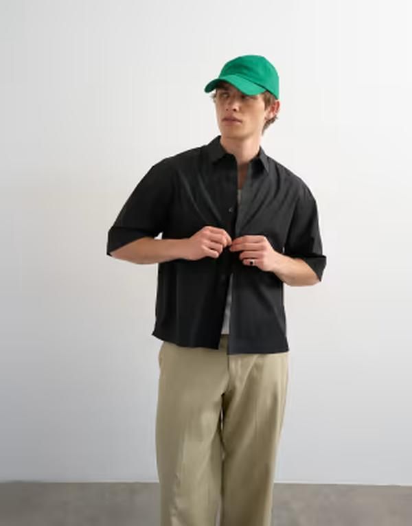 トップマン メンズ トップス シャツ リラックスフィット Topman relaxed fit cropoplin short sleeve shirt Black ブラック