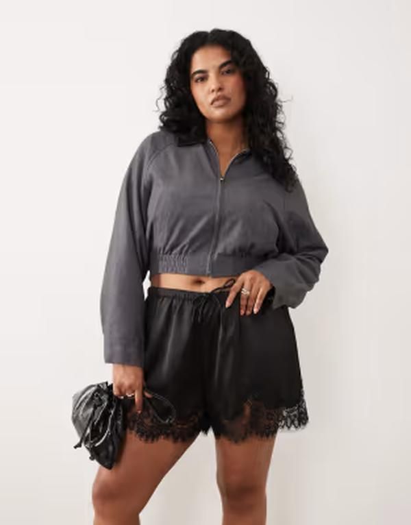 エイソス レディース ボトムス ハーフパンツ・ショーツ レーストリム ドローコードウエスト サテン レース ASOS Curve ASOS DESIGN Curve satin lace trim drawstring waist short Black ブラ
