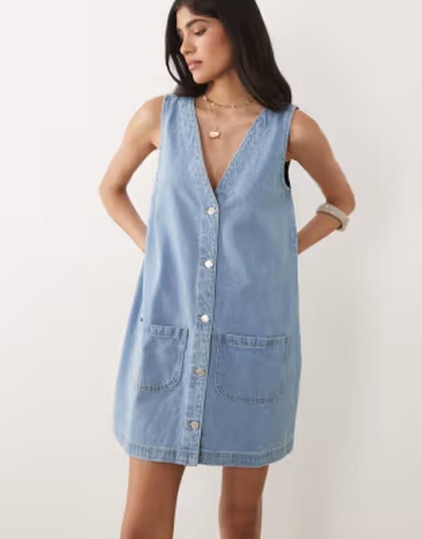 ミスセルフフリッジ レディース トップス ワンピース デニム Misselfridge denim button through shift dress in light blue wash Light blue wash ブルー