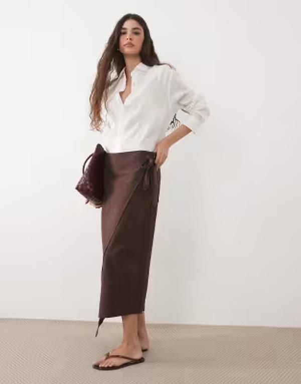 エイソス レディース ボトムスカート リネン ASOS DESIGN linen blend wrap skirt in chocolate part of a set Chocolate チョコレート