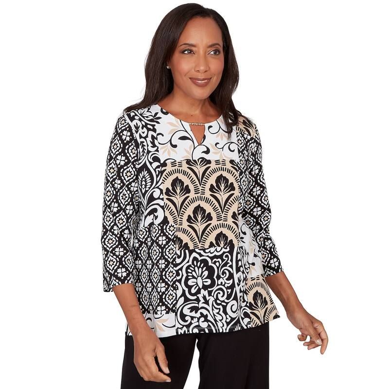アルフレッド ダナー レディース トップス Tシャツ パッチワーク Womens Alfredunner Geometric Scroll Patchwork Split Neck Top Tand Black ブラック