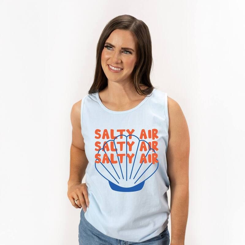 Simply Sage Market レディース トップス Tシャツ グラフィック Simply Sage Market Salty Air Seashell Womens Garment Dyed Graphic Tank Top Chambray
