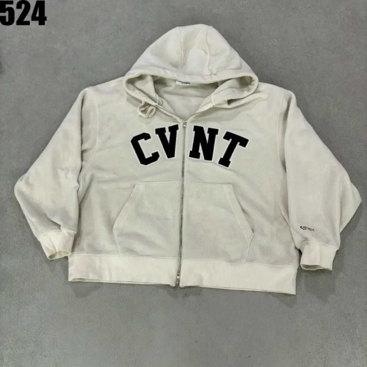 CVNT アイボリー フードジップアップ 110