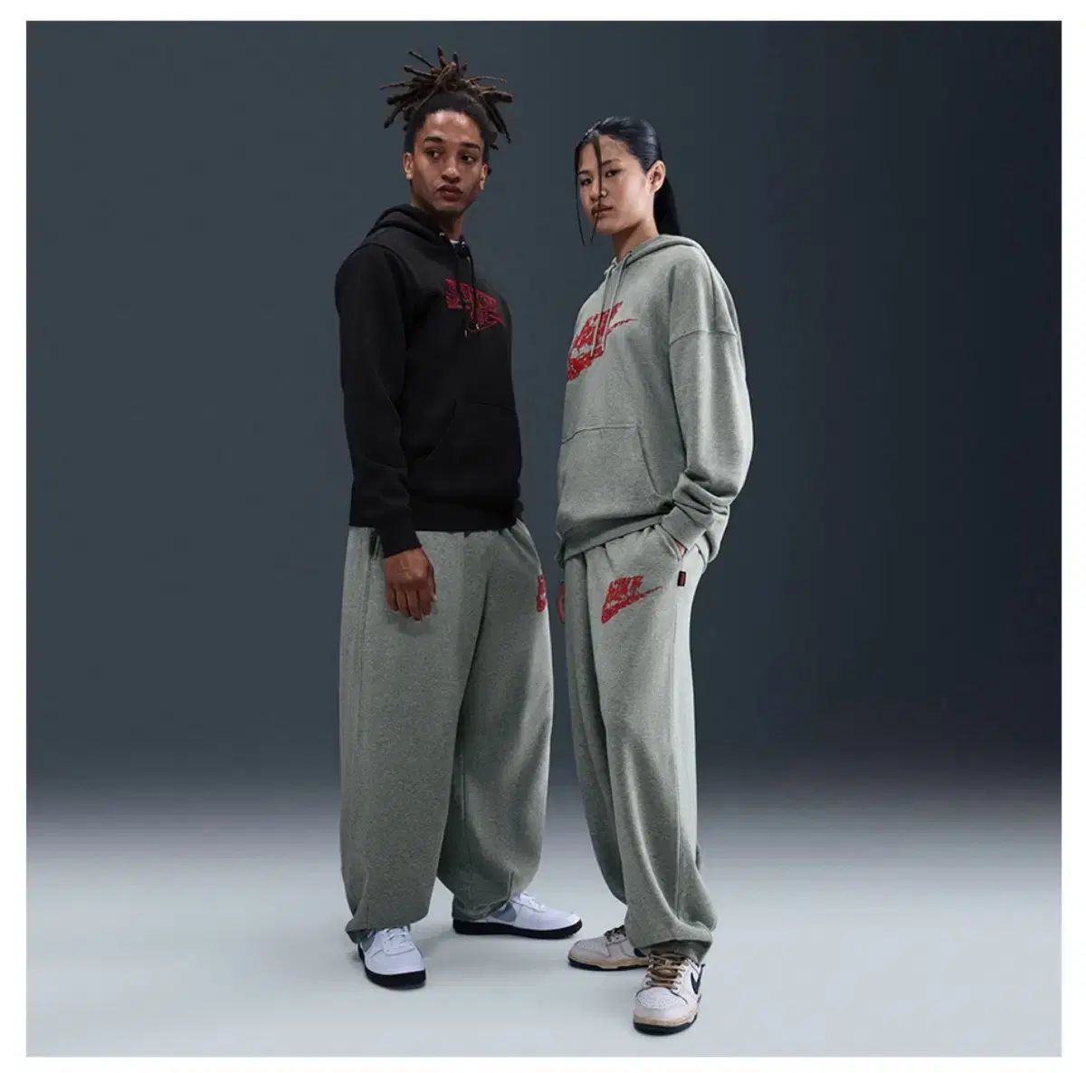 NIKE ナイキ x ジョジョの奇妙な冒険5 メンズ ベクナ オーバーサイズ パンツ