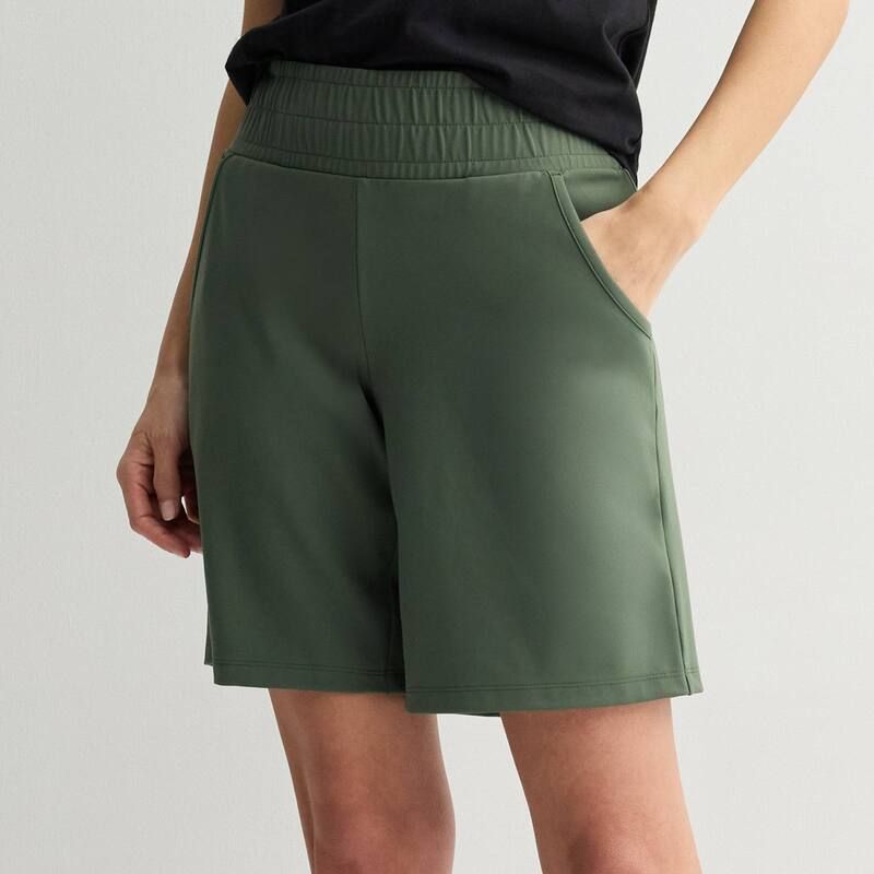 Tek Gear レディース ボトムス ハーフパンツ・ショーツ ショートパンツ Womens Tek Gear Essential Soft Relax Bermuda Shorts Esta Olive オリーブ