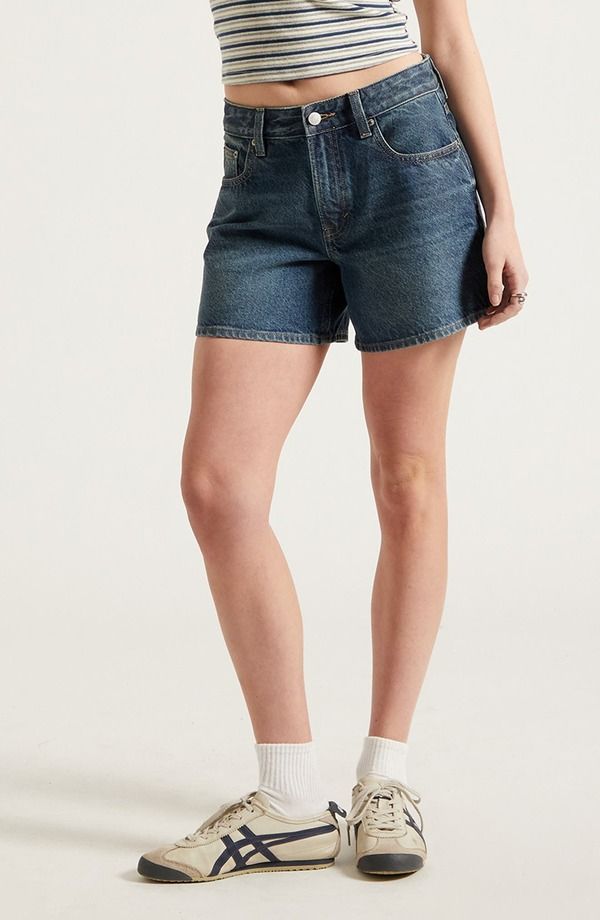 パクサン レディース ボトムス デニムパンツ ショートパンツ PacSun Sophie Mid Rise Denimom Shorts Dark Indigo インディゴ