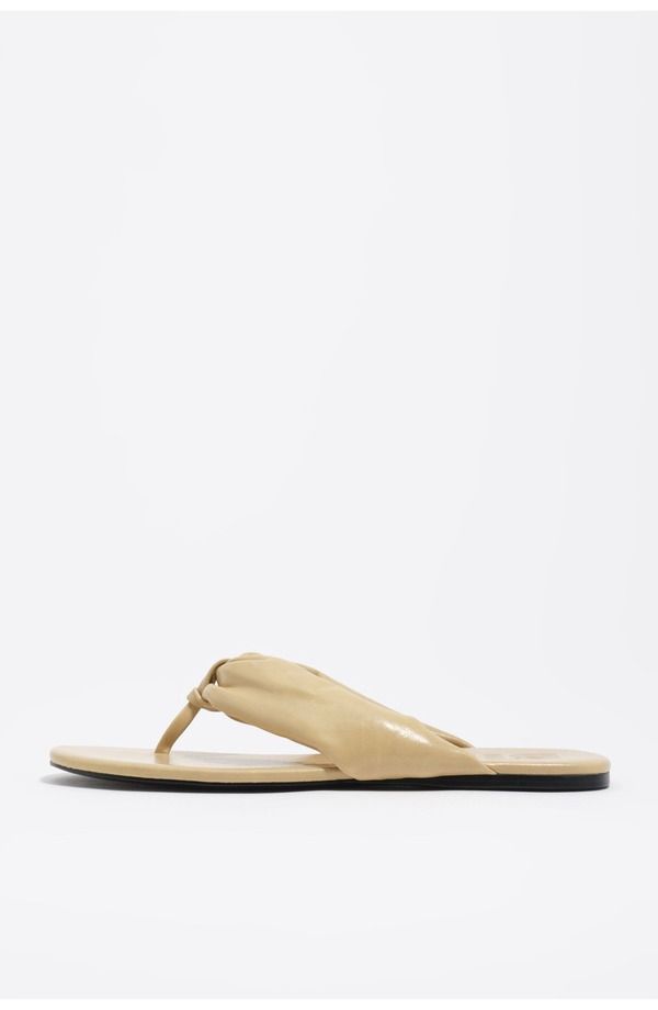 ビンバイローラ レディース シューズ サンダル レザー Bimba y Lola Leather Tubular Flat Sandal Ochre 47,280円