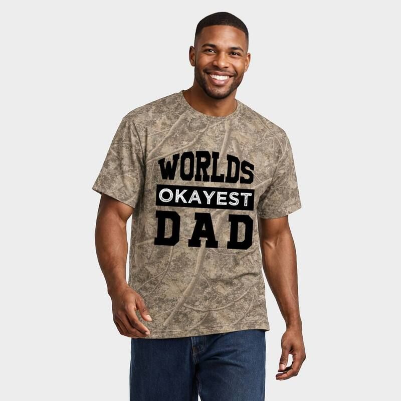 Simply Sage Market レディース トップス Tシャツ Simply Sage Market Worlds Okayest Dad Mens Heavyweight Crew Camo
