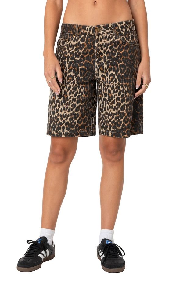 アディクテッド レディース ボトムス デニムパンツ ローライズ ショートパンツ EDIKTED Low Rise Denim Bermuda Shorts Leopard アニマル