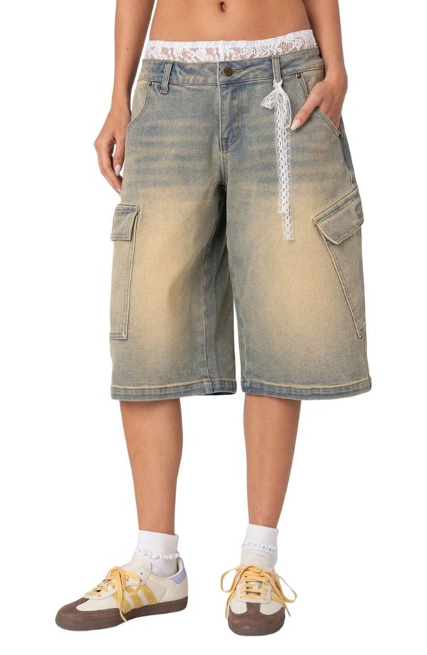 アディクテッド レディース ボトムス デニムパンツ ショートパンツ レース EDIKTED Lace Boxer Waist Nonstretch Denim Bermuda Shorts BlueVintageWashed ブルー