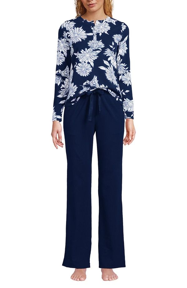 ランズエンド レディース アンダーウェア ナイトウェア プチ パンツ ニット Lands End Petite Knit 2 Piece Pajama Set Long Sleeve Top and Pants Deep Sea Navy Daisies ネイ