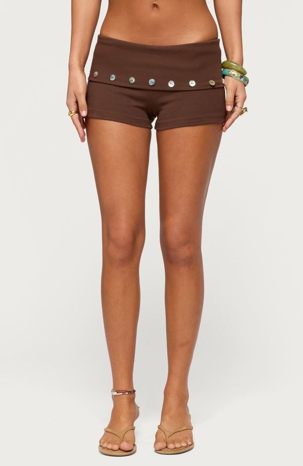 アディクテッド レディース ボトムス ハーフパンツ・ショーツ ローライズ ショートパンツ EDIKTED Masha Iridescent Button Low Rise Foldover Shorts Brown ブラウン