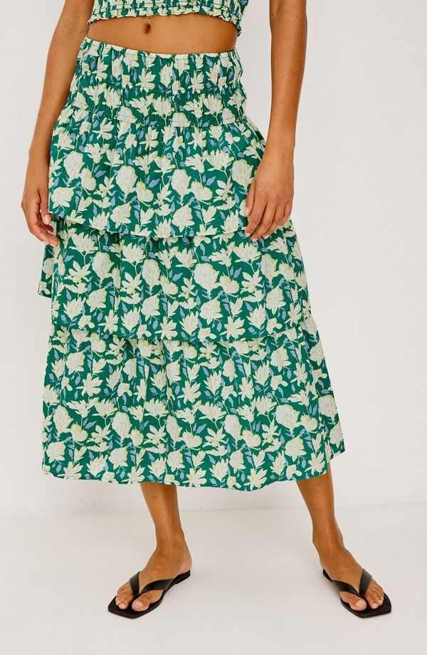 レイルズ レディース ボトムスカート ティアード フラワー柄 プリント ミディ フラワー Rails Belle Floral Printiered Midi Skirt Green Mayflower グリーン