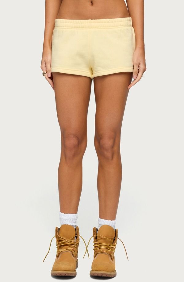 アディクテッド レディース ボトムス ハーフパンツ・ショーツ ショートパンツ EDIKTED Cataleya Shorts Yellow イエロー