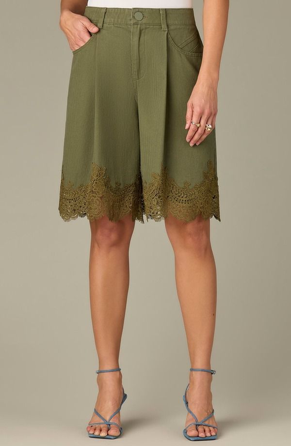 ウィットウィズダム レディース ボトムス ハーフパンツ・ショーツ レーストリム ショートパンツ レース Wit Wisdom Skyrise Lace Trim Bermuda Shorts Forest Moss フォレスト