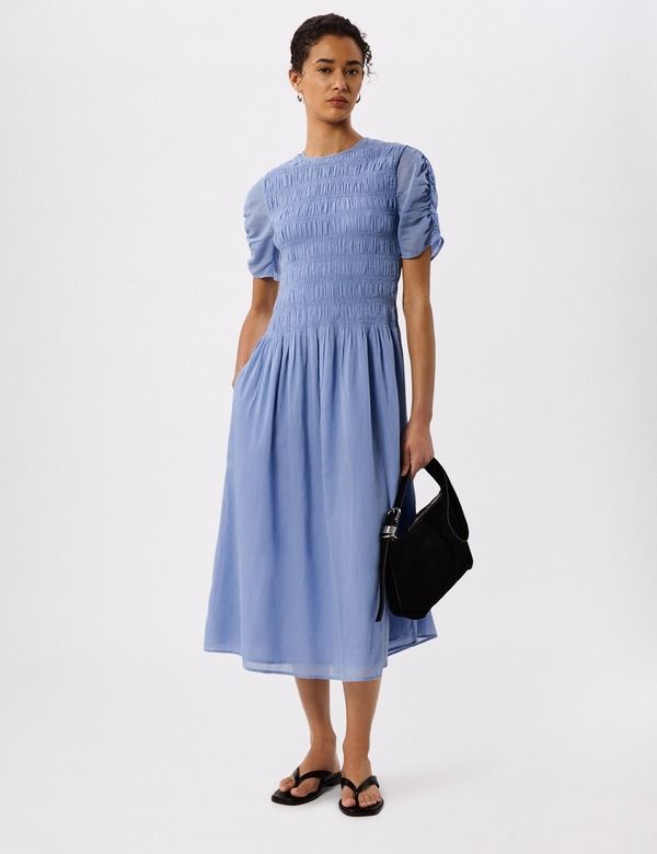ホイッスルズ レディース ボトムス カジュアルパンツ ミディワンピース ミディ シャーリング Whistles Avery Smocked Midi Dress Pale Blue ブルー