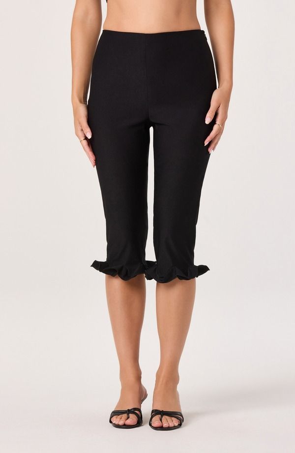 アストール レディース ボトムス レギンス フリル キャップ ASTR the Label Amalie Ruffle Capris Black ブラック