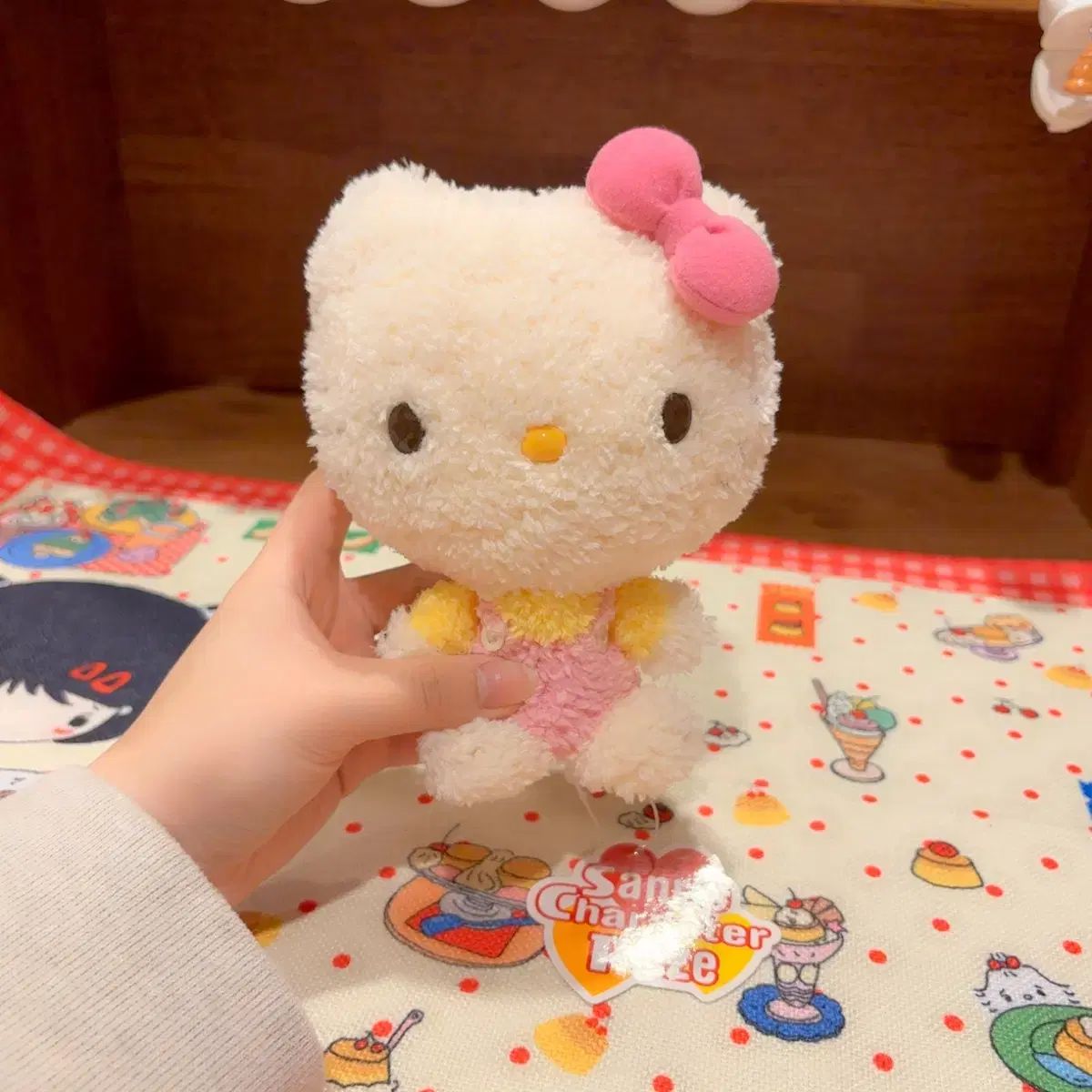 クラシック Sanrio HELLO KITTY 長毛 ふわふわ 大きいサイズ ぬいぐるみ