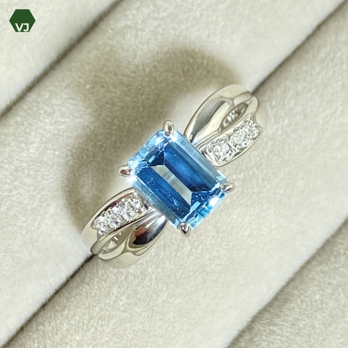 【34-01】【POLA】アクアマリン ダイヤモンド　リング AQ1.1ct　D0.06ct【中古】【PT900】【12.5号】★By vivid-J