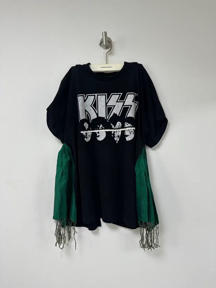 ユミアリア yuumiaria T-shirt
