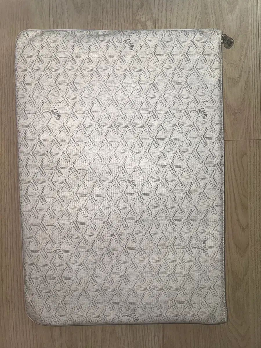 Maison Goyard ゴヤール 白 クラッチバッグ mm