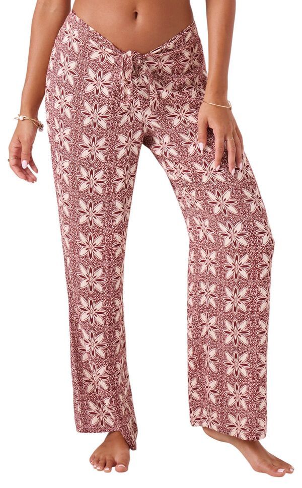 【送料無料】 ロキシー レディース カジュアルパンツ ボトムス Roxy Womens Batik Bloom Tie Front Cover Up Pants Port