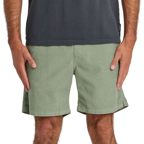 【送料無料】 クイックシルバー メンズ ハーフパンツ・ショーツ ボトムス Quiksilver Mens Taxer Cord 185 Shorts Lily Pad