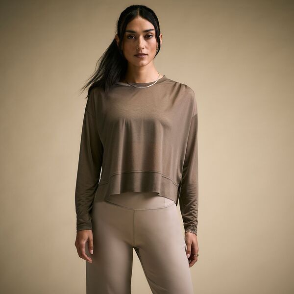 【送料無料】 キャリー レディース シャツ トップス CALIA Womens Exhale Long Sleeve Pleated Shirt Soft Mushroom