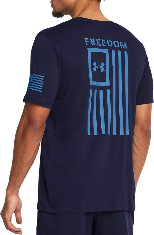 【送料無料】 アンダーアーマー メンズ シャツ トップス Under Armour Mens New Freedom Flag Graphic TShirt Midnight NavyViral Blue
