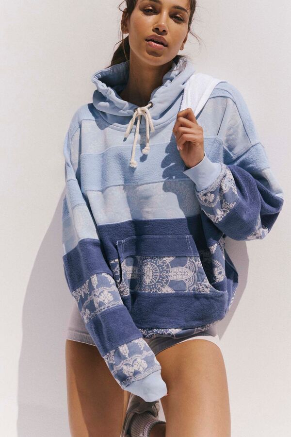 フリーピープル レディース アウター パーカー・スウェット ロゴ FP Movement Womens Final Call Bandana Logo Hoodie Blue Indigo Combo インディゴ 29,850円