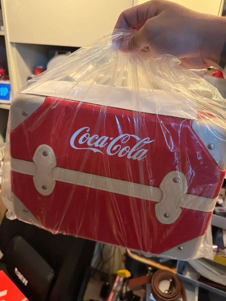 コカコーラ レッド トランク バッグ