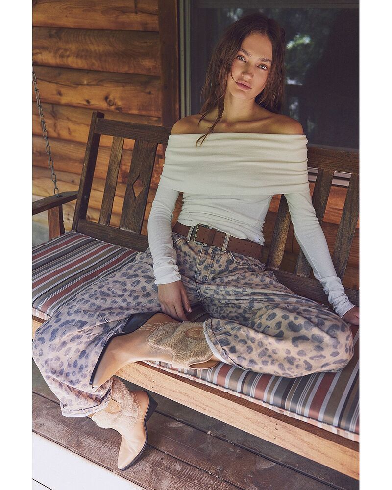 フリーピープル レディース ボトムス デニムパンツ ジーンズ Free People We The Free Good Luck Leopard Barreleg Jeansugar Brown Sugar ブラウン