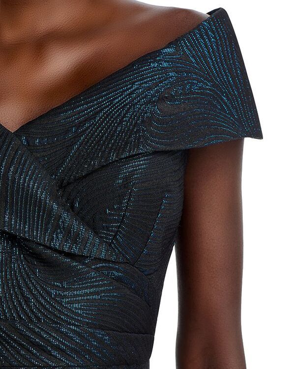 テリジョンバイリッキーフリーマン レディース トップス ワンピース トール Teri Jon by Rickie Freeman Metallic Jacquard Wavy Pattern Portrait Gown RoyalBlack ブラック テリジョンバイリッキーフリーマン レディース トップス ワンピース トール Teri Jon by Rickie Freeman Metallic Jacquard Wavy Pattern Portrait Gown RoyalBlack ブラック