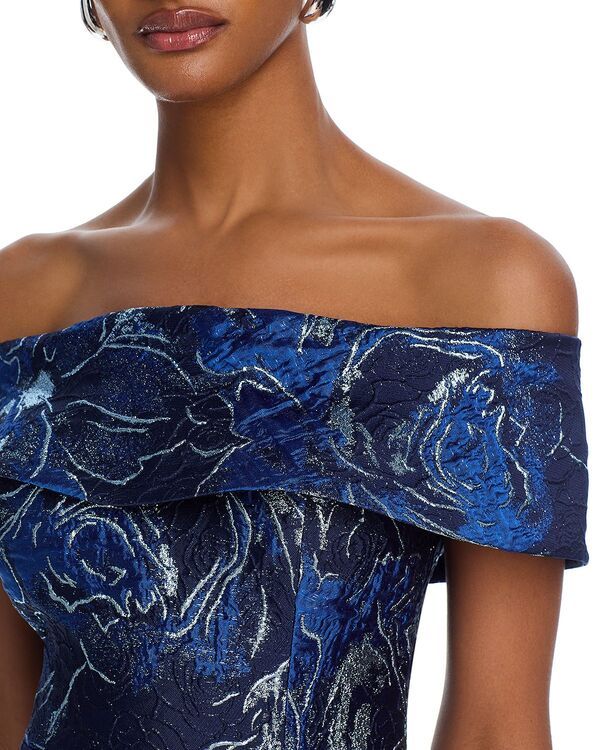 テリジョンバイリッキーフリーマン レディース アンダーウェア ナイトウェア フラワー柄 トール フラワー Teri Jon by Rickie Freeman OfftheShoulder Metallic Floral Jacquard Gownavy Mu
