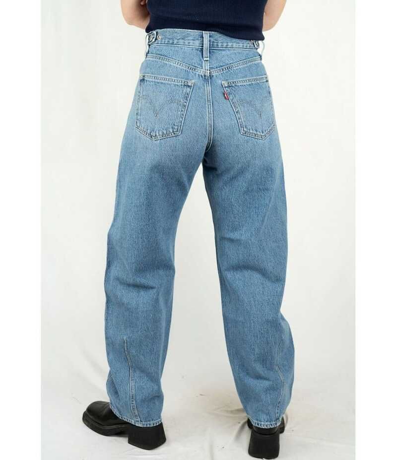 リーバイス レディース ボトムス デニムパンツ ジーンズ LevisR Cinched High Rise Barrel Leg Jeans Let Love In