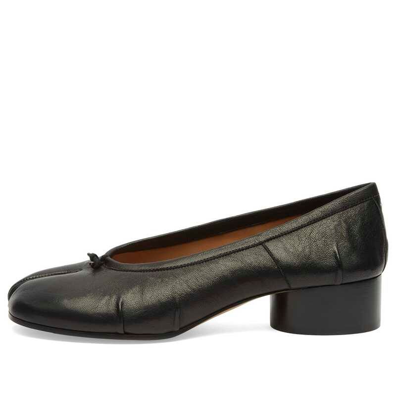 マルタンマルジェラ レディース シューズ スニーカー Maison Margiela Tabi Ballerina Shoes Black ブラック
