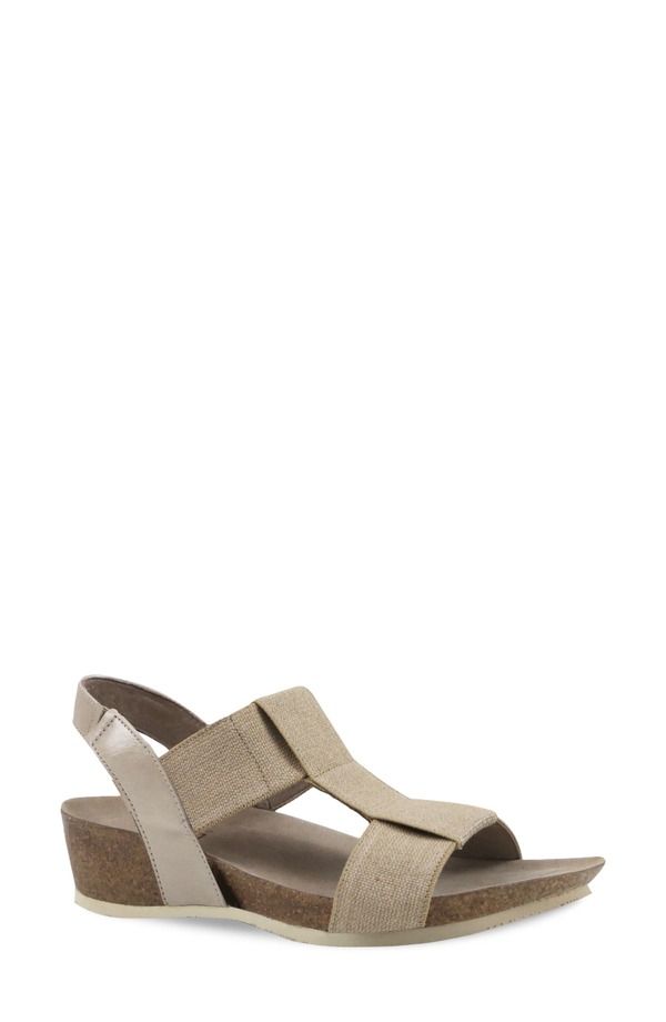 ムンロー レディース シューズ ヒール ジョーゼット サンダル Munro Georgette TStrap Wedge Sandal Multiple Widths Available Taupe Combo トープ