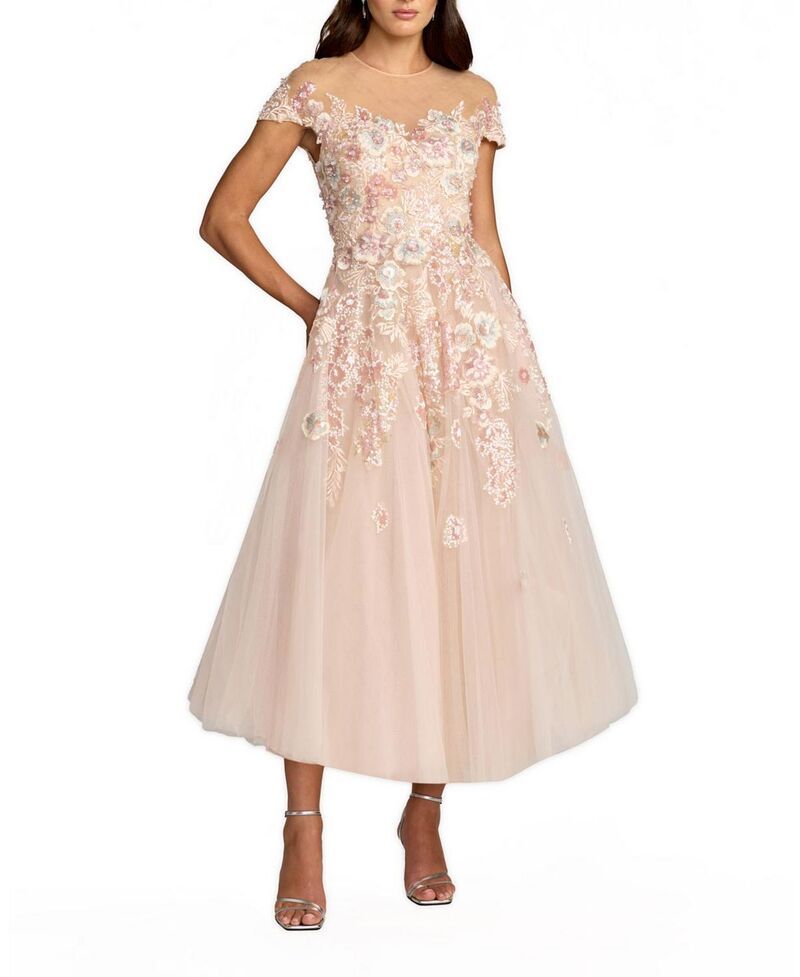 マックダガル レディース トップス ワンピース チュール 刺繍 キャップ Mac Duggal Embroidered Tulle Illusioneck Cap Sleeve Dress Blush Multi ブラッシュ