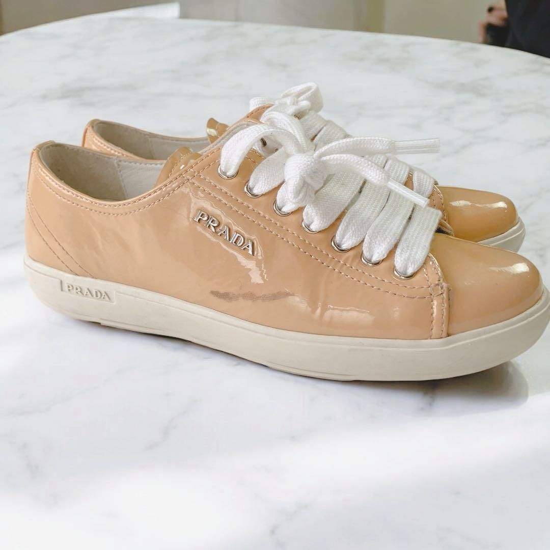 PRADA プラダ シューズ 靴 パテントレザー メタルロゴプレート