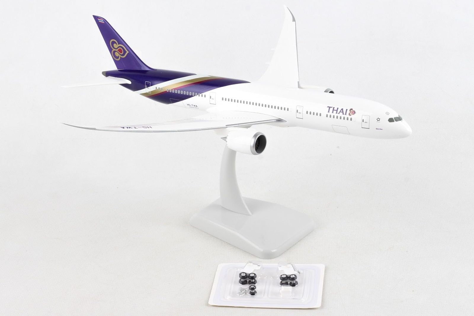 新品 ホーガンウィングス B B787-9 タイ航空 WiFi アンテナ付 1/200 11151GR