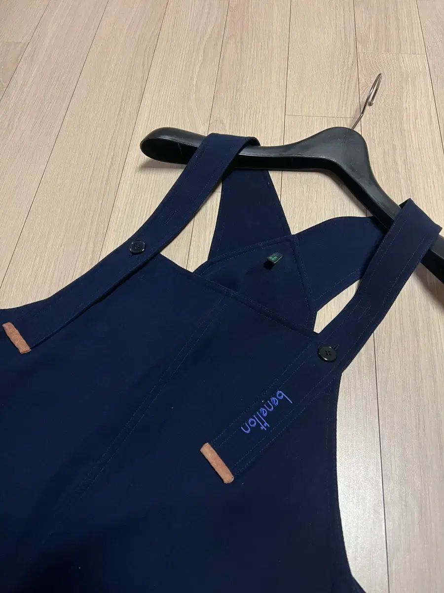 ベネトン BENETTON サスペンダー ロング丈ワンピース ネイビー 刺繍 オーバーオール レイヤード ビスチェ ノースリーブ