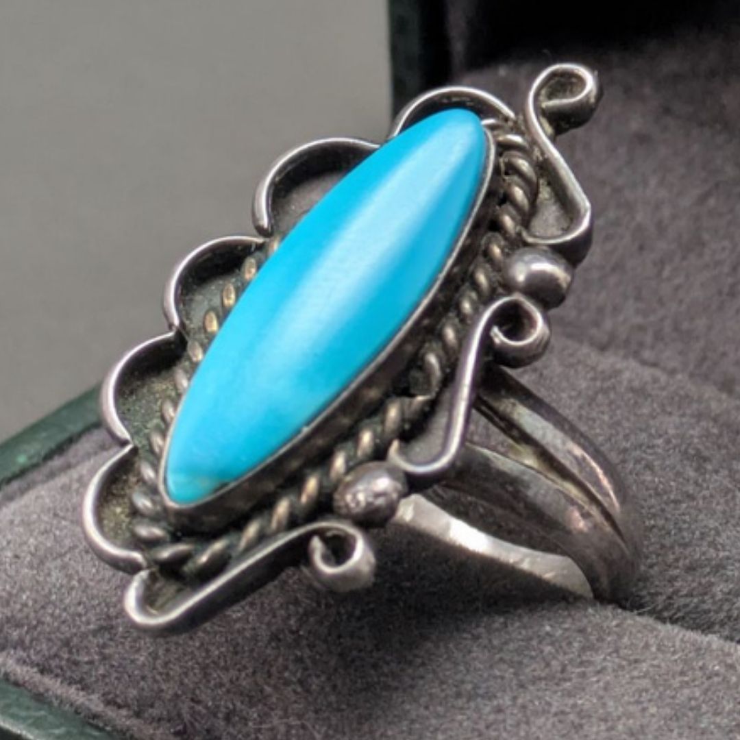 インディアンジュエリー　ターコイズ シルバーリング NAVAJO ナバホ　13号 アクセサリー インディアンジュエリー ターコイズ シルバーリング