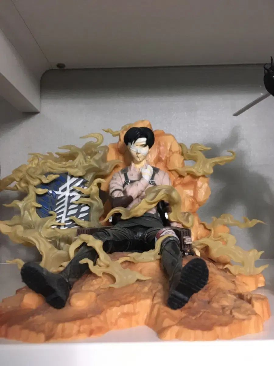 進撃の巨人 リヴァイ フィギュア FINALシーズン 展示