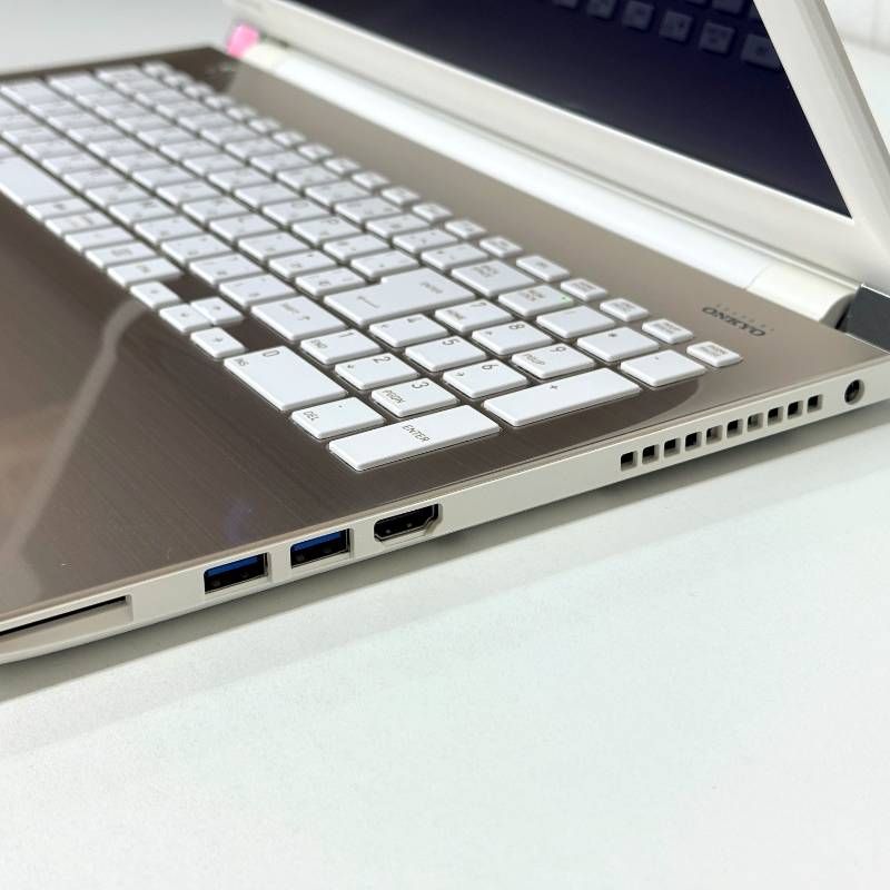 Corei7 SSD512GB 16GB Dynabook Windows11 ノートパソコン AC